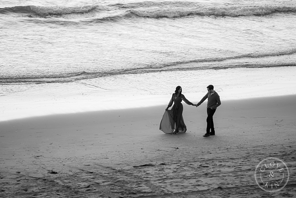 Beach engagement session, engagement session on the beach, la jolla engagement session, san diego cliffs engagement session, torrey pines engagement session, torrey pines city beach engagement session, la jolla cliffs engagement session, scripps engagement session, san diego engagement session, classic engagement photos, san diego engagement photography, san diego engagement photographers